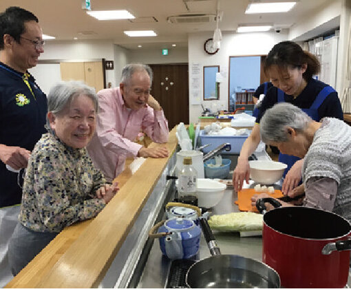 対面キッチンで楽しく調理！