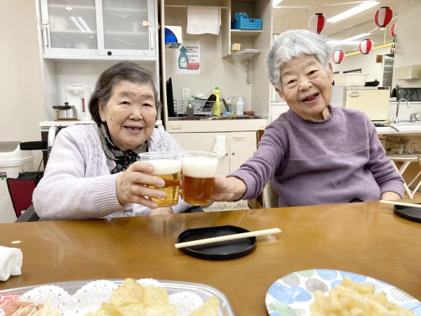 カラオケスナック開店～♪