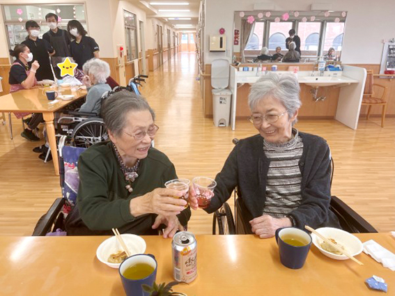 お友達記念にカンパーイ♪